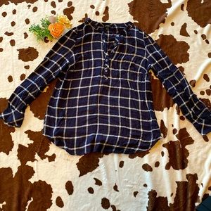 WOMENS HALF BUTTON UP